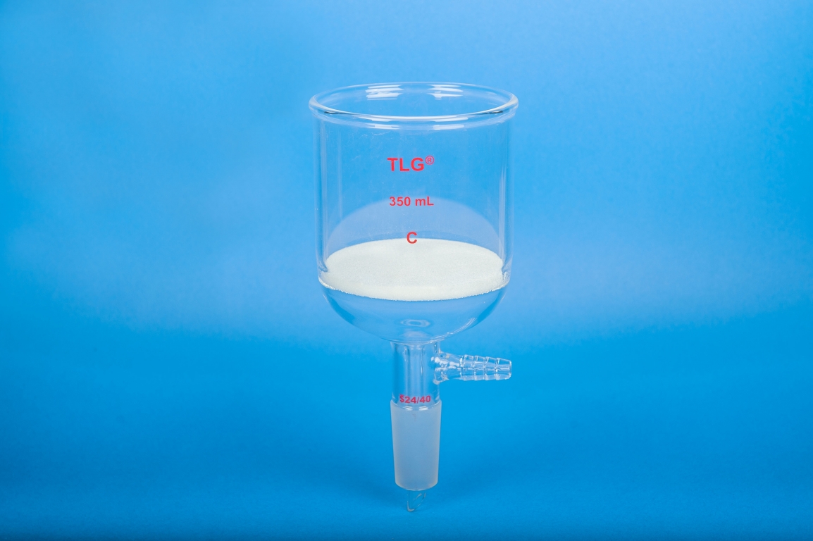 Filter Funnel, Buchner, Inner Joint, Capacity 30mL, Joint 24/40, Frit O.D. 30mm, Porosity Medium