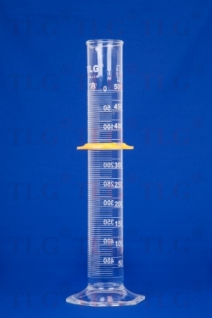 Cylindres, à contenir (TC), doubles graduations métriques, classe A, échelle blanche, protection de pare-chocs, selon les normes USP