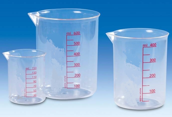 Beakers With Spout, PMP