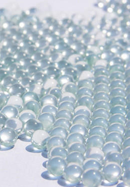 Perles, Verre massif