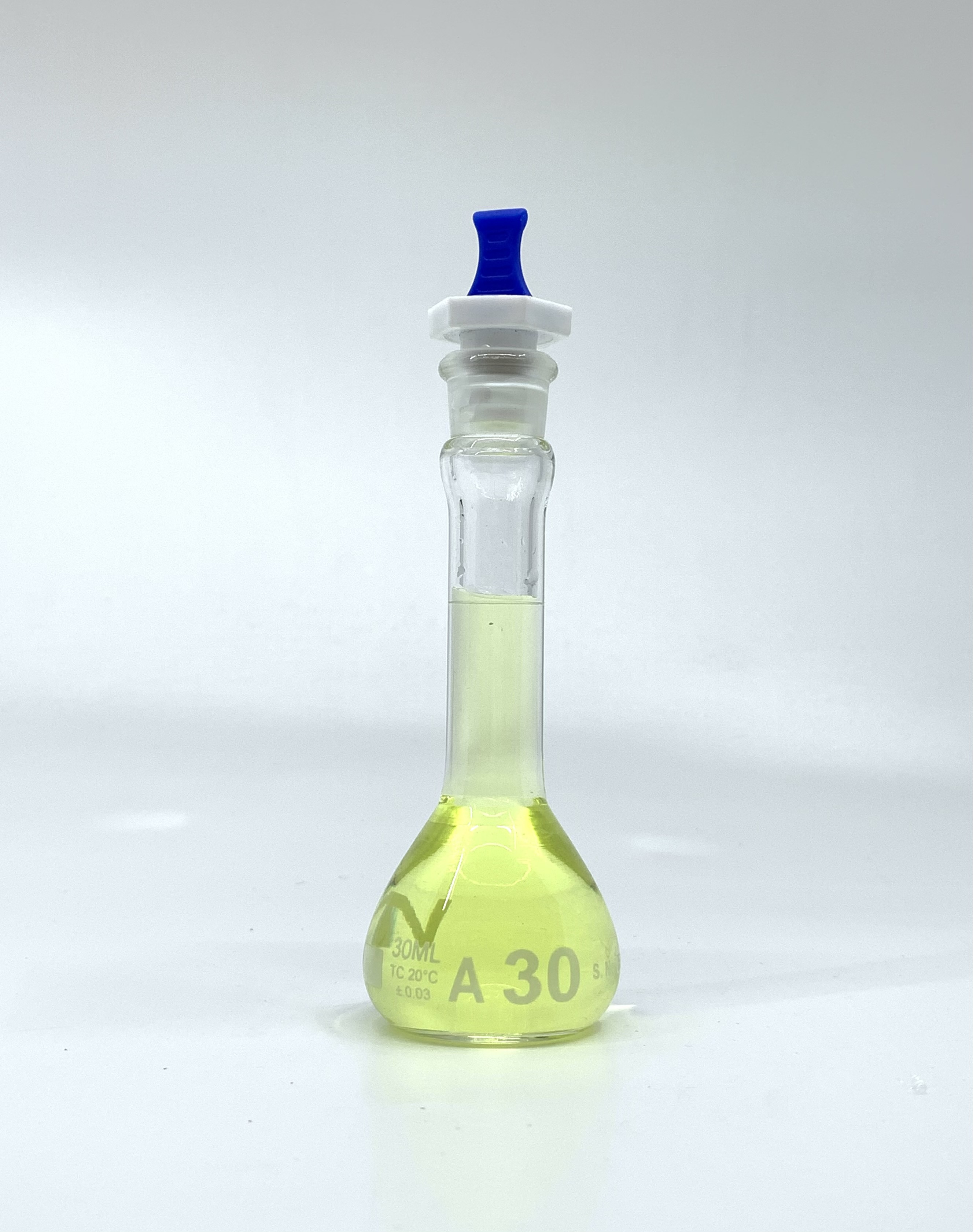 Volumetric Flask,30mL, Heavy Duty, Clear, Wide Mouth, PE Stopper# 13, Class A, As Per USP Standards