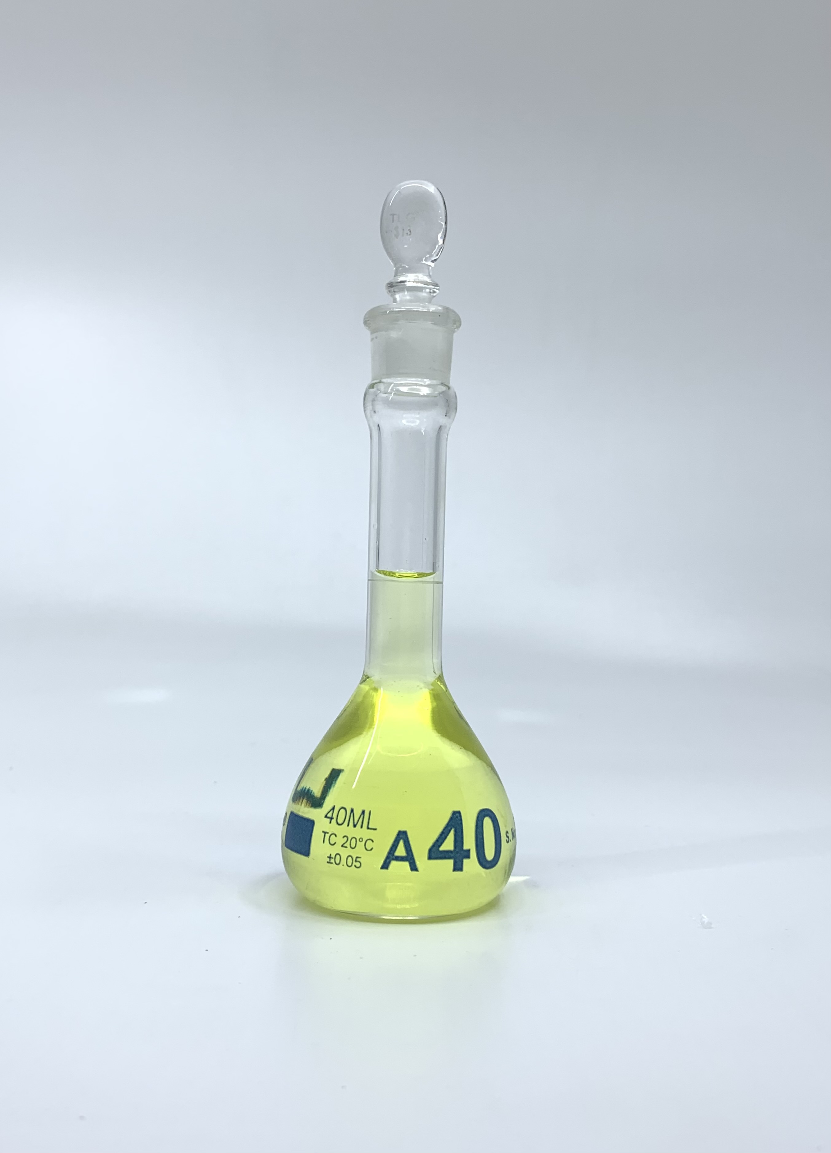 Volumetric Flask, 40mL, Heavy Duty, Wide Mouth, Clear, Glass Stopper# 13, Class A, As Per USP Standards