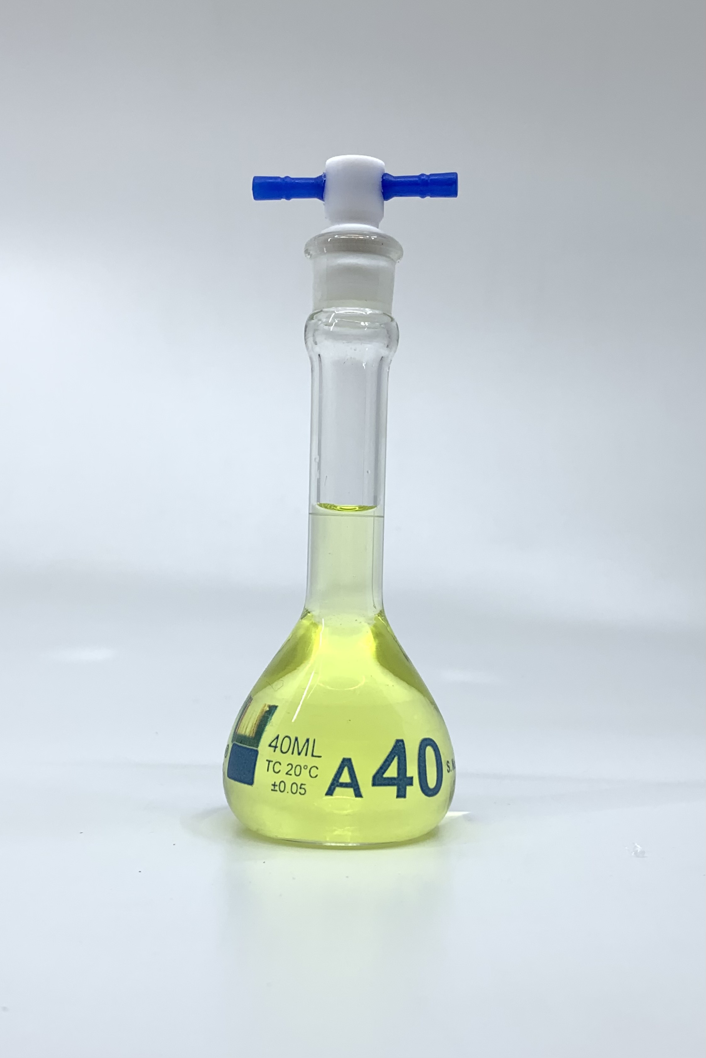 Volumetric Flask, 40mL, Heavy Duty, Wide Mouth, Clear, PTFE Stopper# 13, Class A, As Per USP Standards