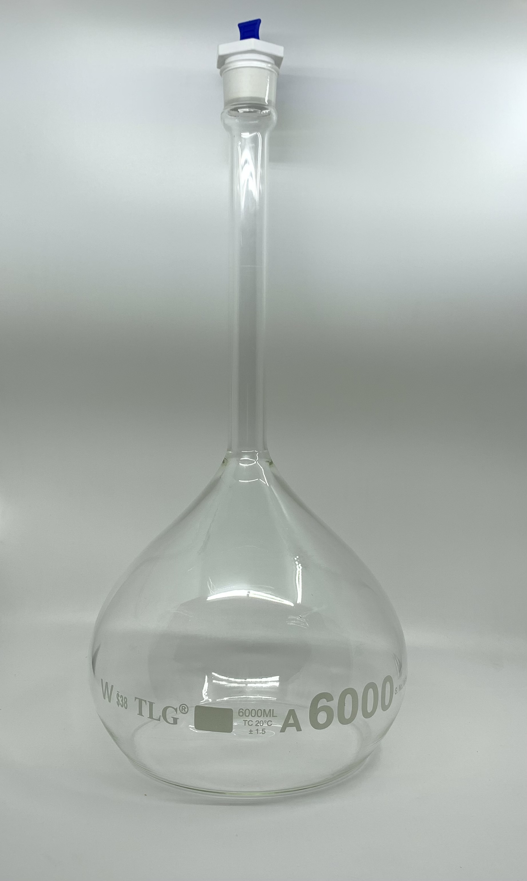 Volumetric Flask, 6000mL, Heavy Duty, Wide Mouth, Clear, PE Stopper# 38, Class A, As Per USP Standards