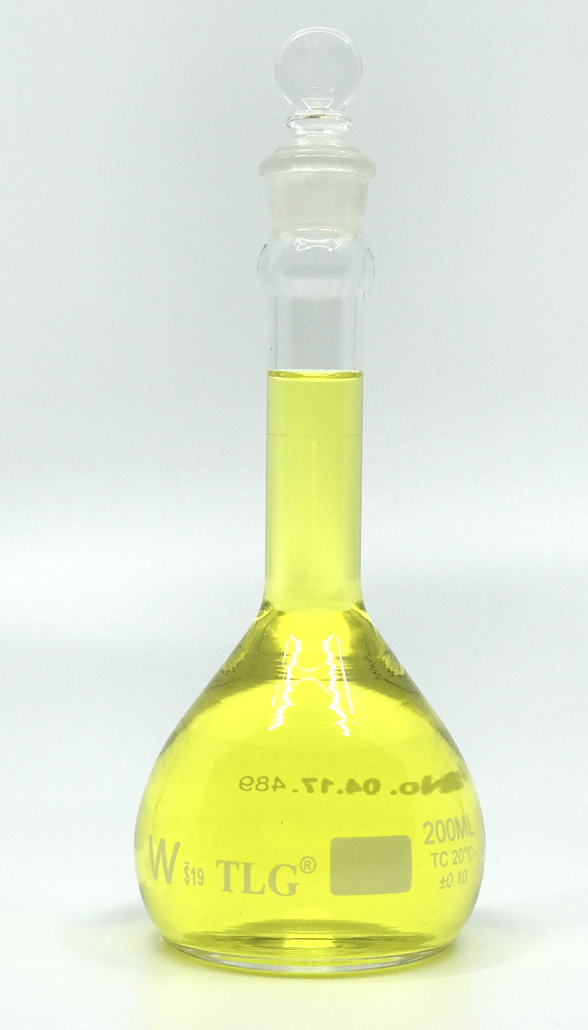 Volumetric Flask, 200mL, Heavy Duty, Wide Mouth, Clear, Glass Stopper# 19, Class A, As Per USP Standards
