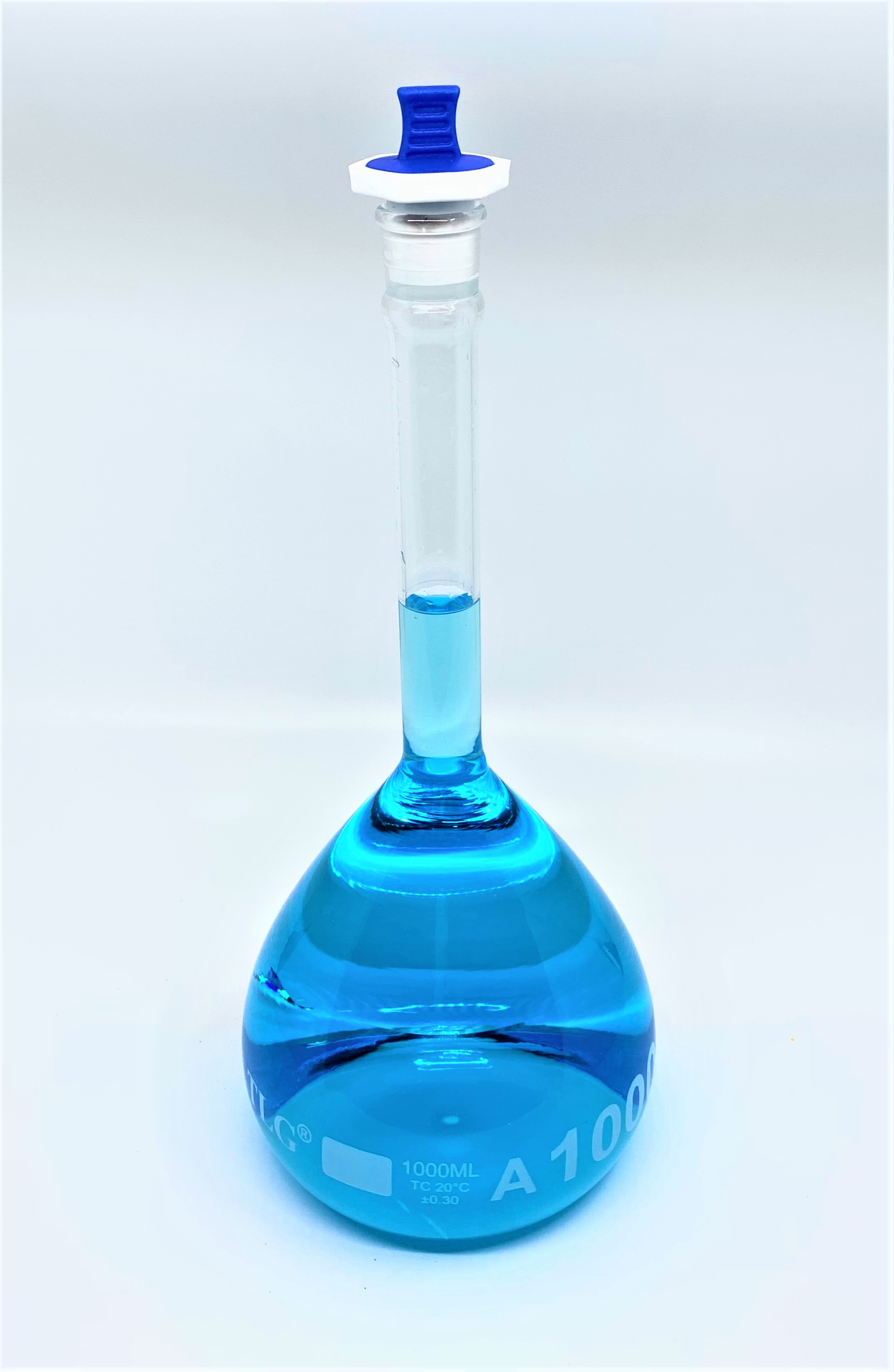 Volumetric Flask, 1000mL, Heavy Duty, Clear, Wide Mouth, PE Stopper# 22, Class A, As Per USP Standards