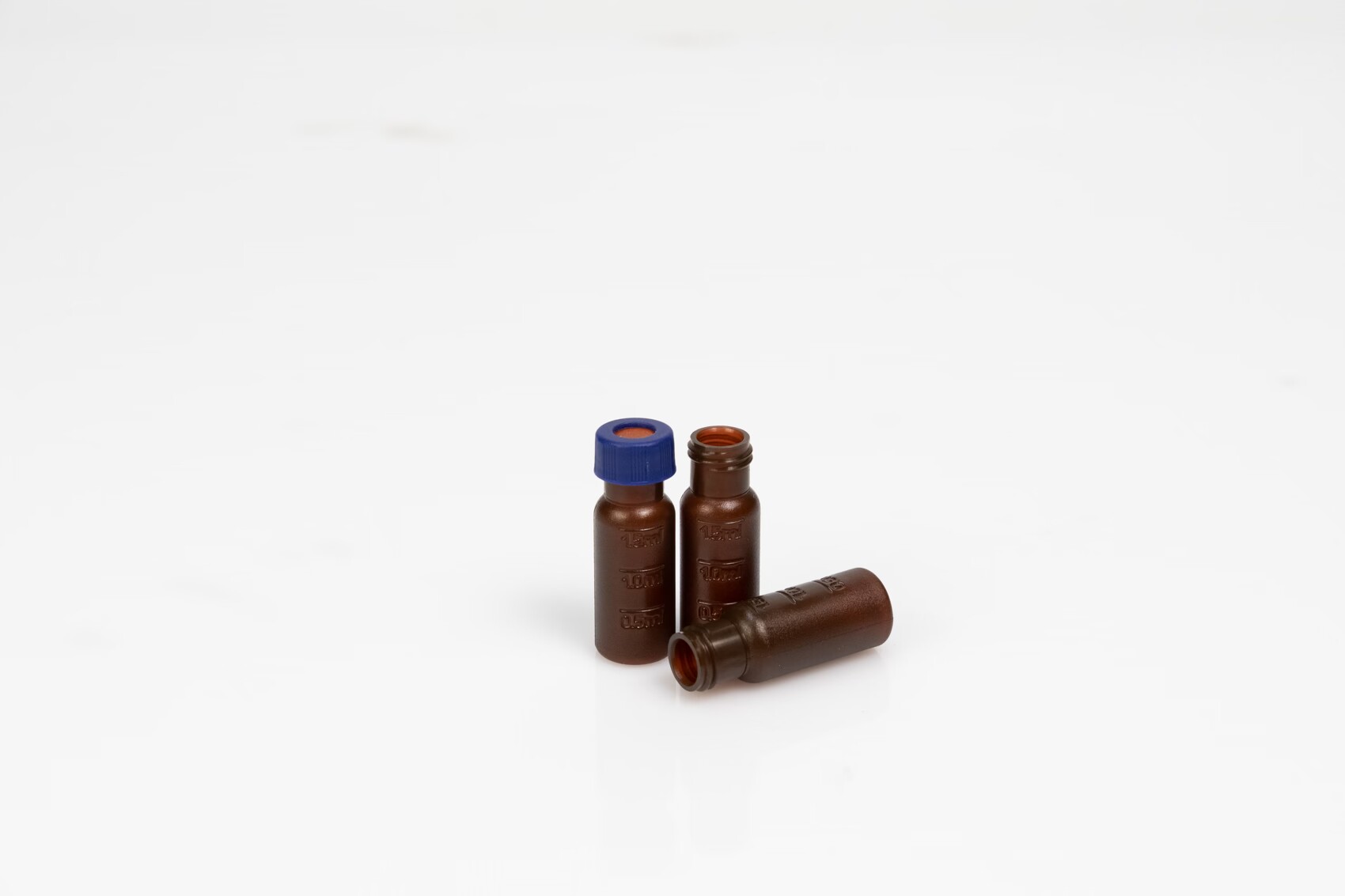 2mL 9-425 Wide Opening PP Screw Vial with Graduations Amber. 12x 32 mm.100pcs/pk.
